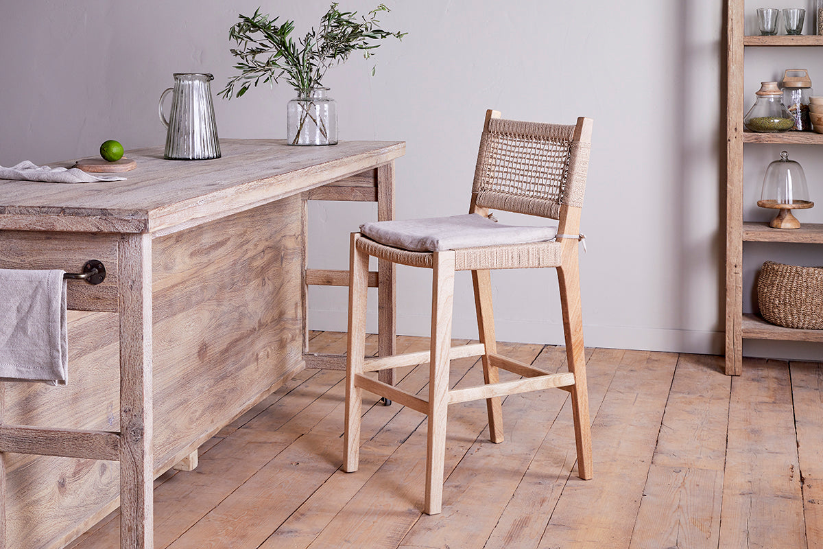 Chaise de comptoir en bois de manguier et corde Aamani - Naturel