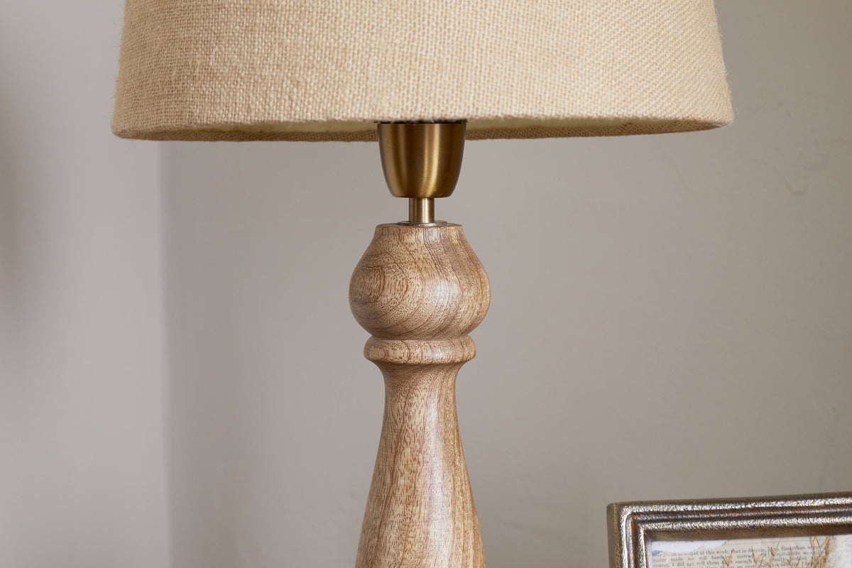 Lampe de table classique en bois Usha - Naturel