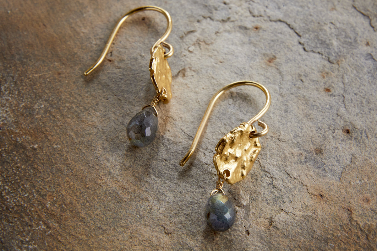 Boucles d'oreilles Veera en labradorite - Or