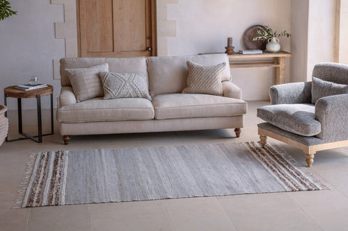 Tapis Aadita en jute et laine - Gris