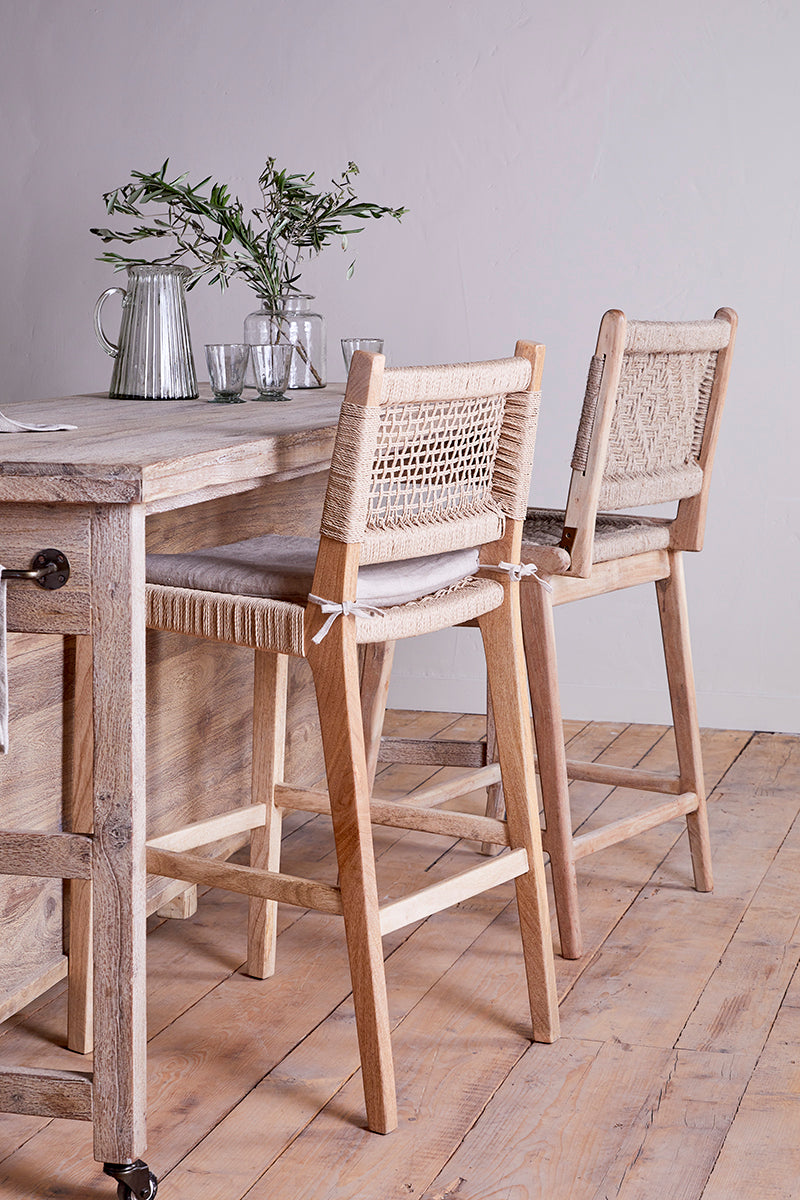 Chaise de comptoir en bois de manguier et corde Aamani - Naturel
