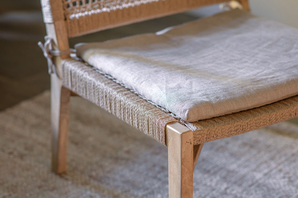 Chaise d'appoint en bois de manguier et corde Aamani - Naturel