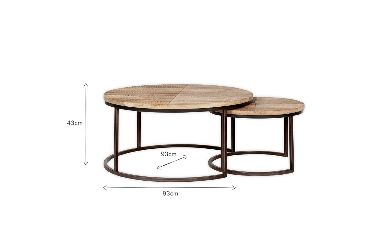 Tables basses gigognes Aasha en bois de manguier sculpté et fer – Naturel – (Lot de 2)