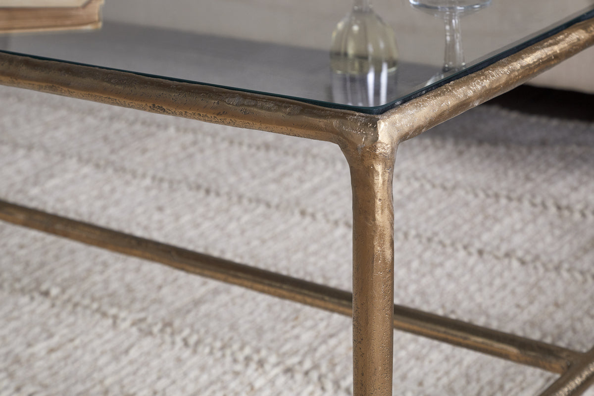 Table basse Gilasi en métal moulé et verre - Laiton antique
