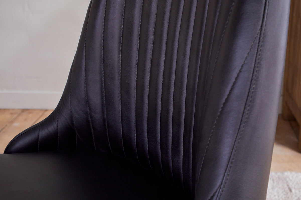 Chaise de salle à manger en cuir Harsha - Noir vieilli