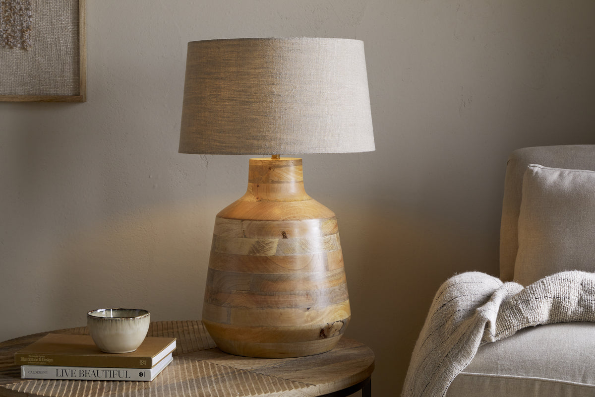Lampe de table Kayo Statement en bois de manguier - Naturel
