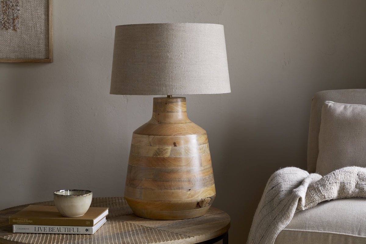 Lampe de table Kayo Statement en bois de manguier - Naturel
