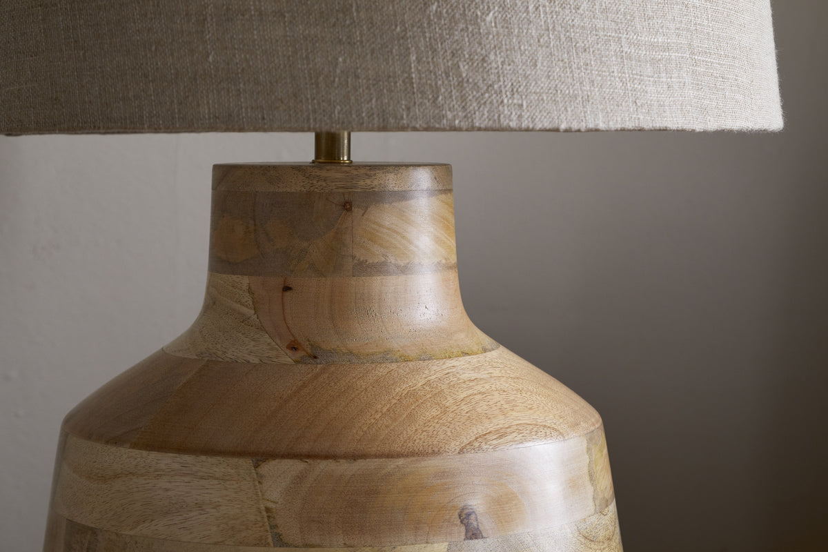 Lampe de table Kayo Statement en bois de manguier - Naturel