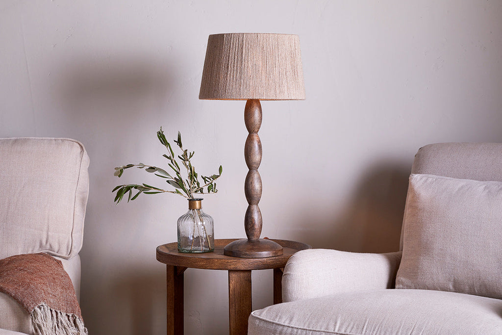 Lampe de table Konali en bois de manguier - Teinte frêne