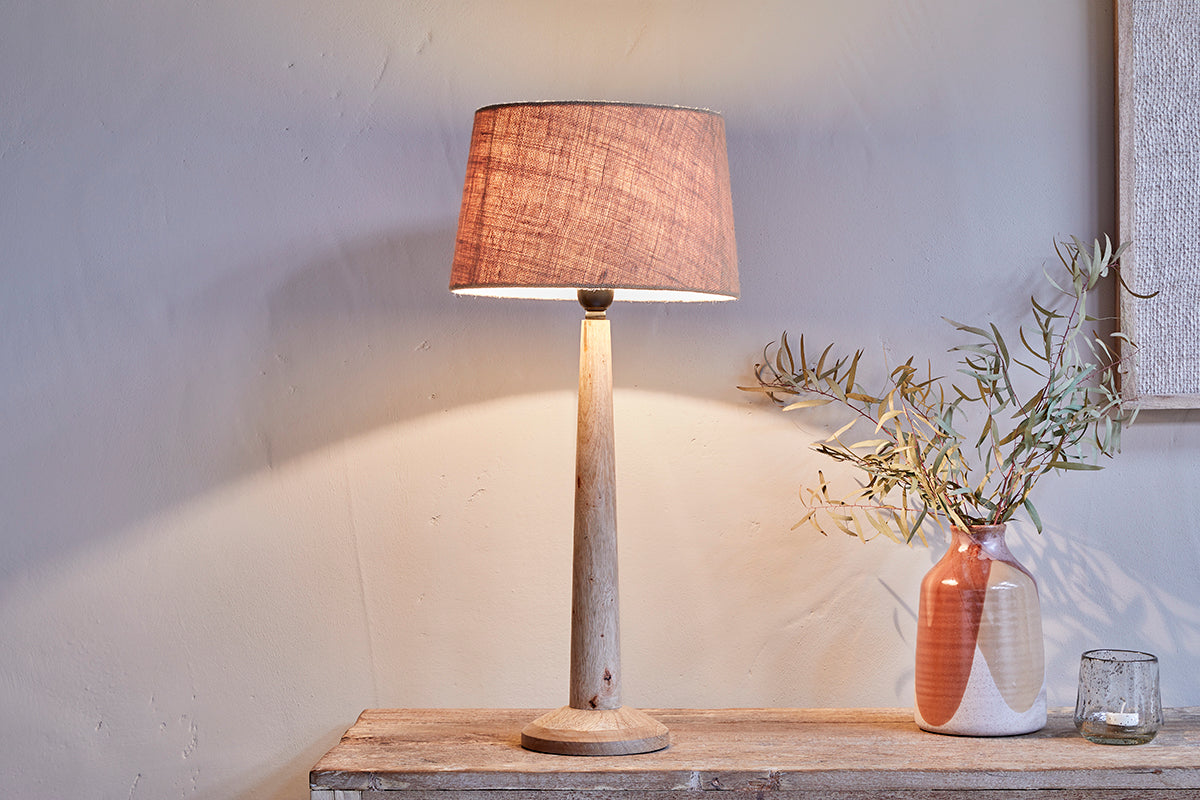 Lampe de table Sahar en bois de manguier - Naturel