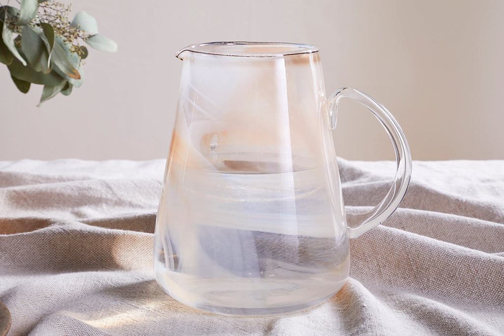 Pichet tourbillon en marbre Shirali - Abricot