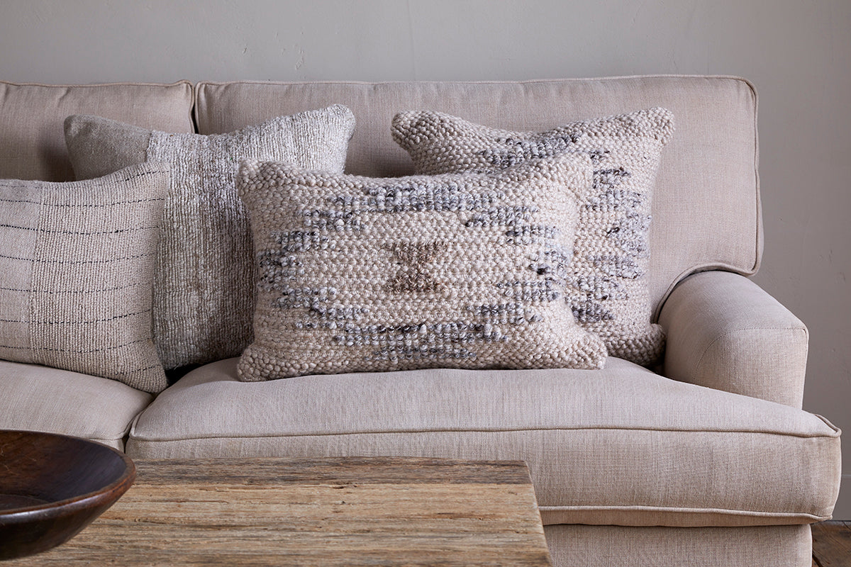Housse de coussin Tendai en coton et laine - Naturel