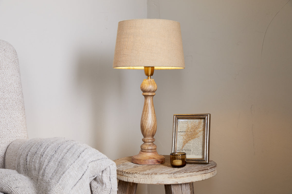 Lampe de table classique en bois Usha - Naturel